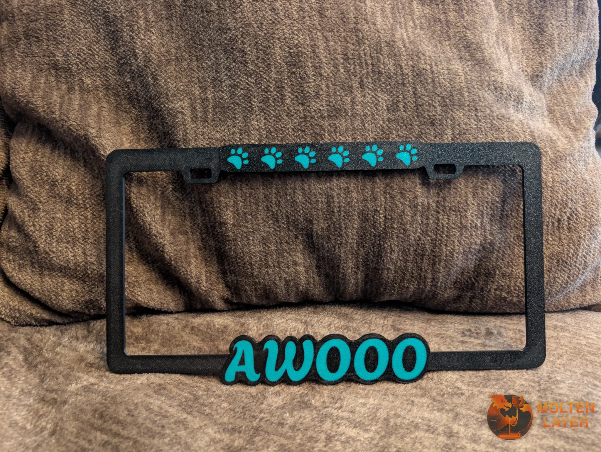 AWOO
Black Teal Green
Paw Stamps