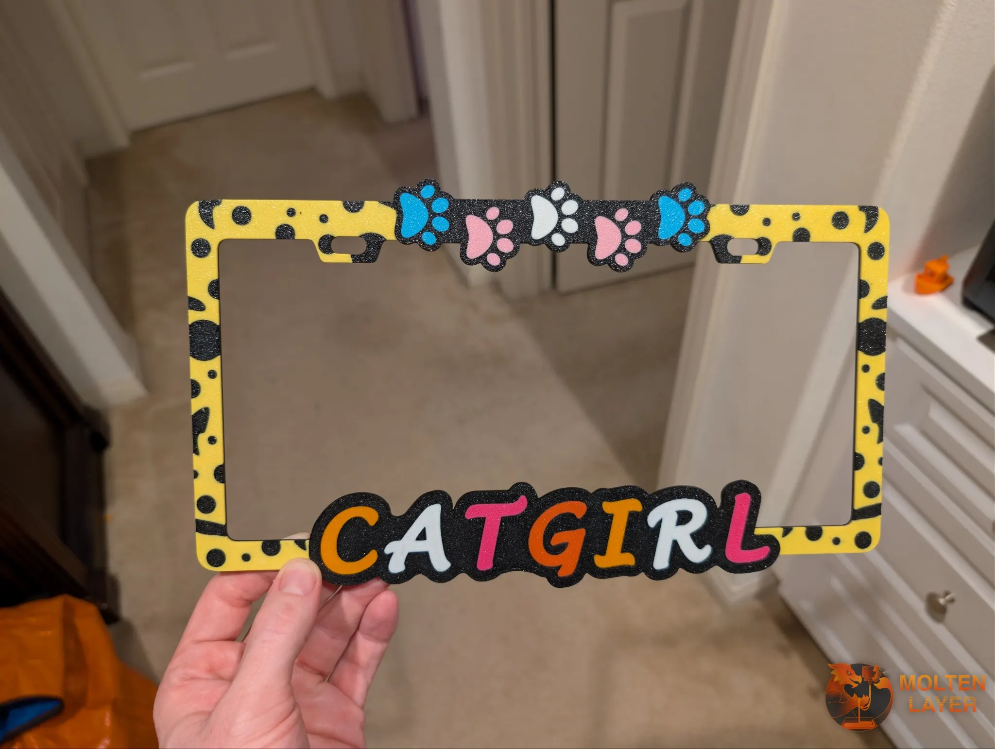 Catgirl Paws
Yellow Black Blue Pink White Orange Pop Pink Trans